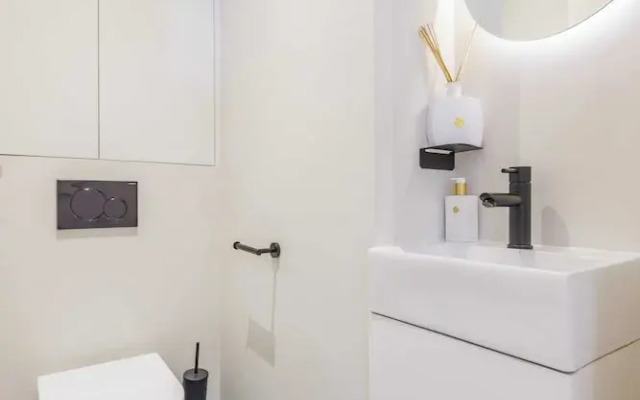 Chic Apartment - 2br/4p - Trocadero