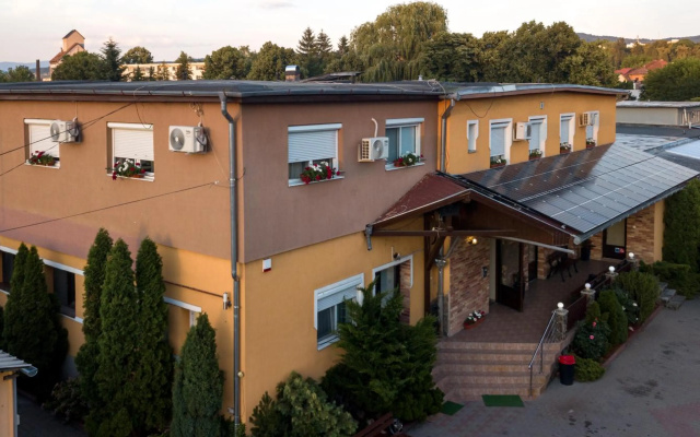 Hotel Tranzit