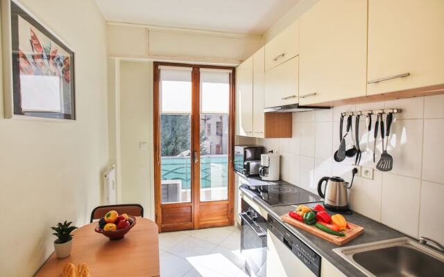 Le France-Massenet Ap3015 by Riviera Holiday Homes