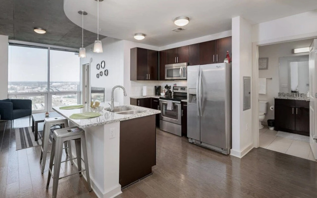 FRONTDESK Skyhouse Apts Uptown Charlotte