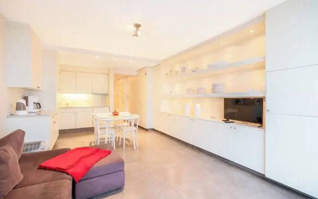 Apartment for 5 People With Garage
