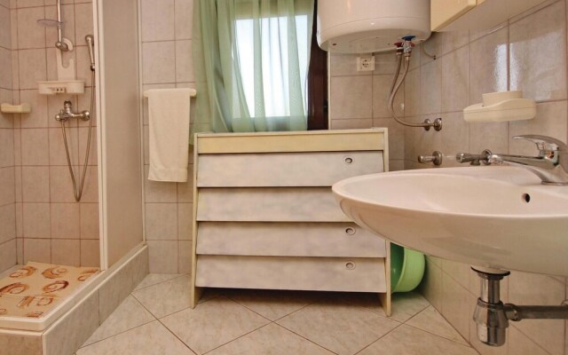 Nice Home in Blato With Wifi and 2 Bedrooms