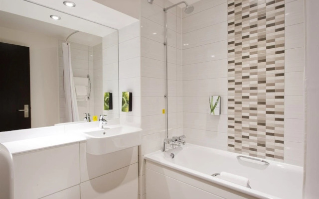 Premier Inn Bristol City Centre Lewins Mead