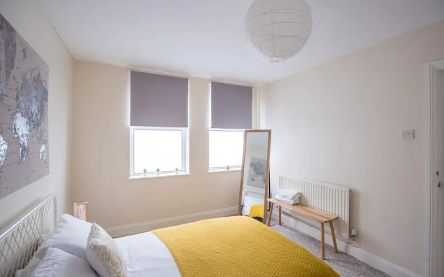Ella Fitzgerald - Luxury 2 Bedroom Apt