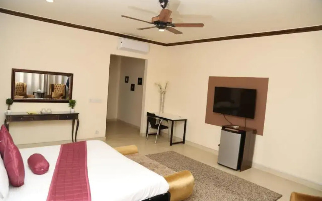 Westin Suites Guest House