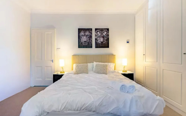 3BR Retro Escape ICC & Darling Harbour