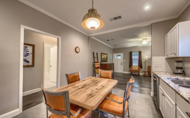 Faust St Retreat DT 306