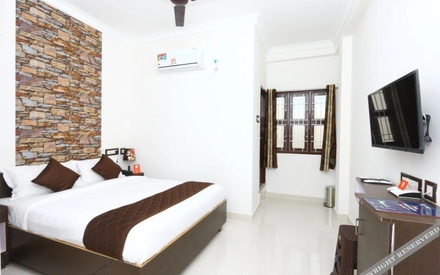 Saint Thomas Inn by OYO