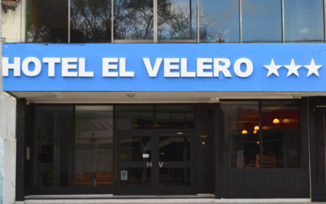 El Velero Hotel