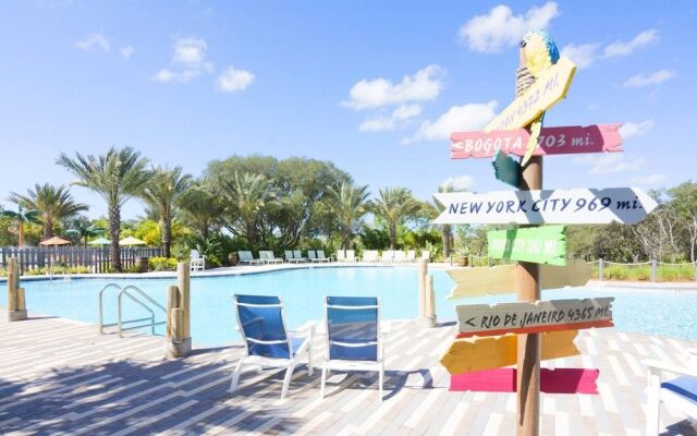 Aurora House In Davenport