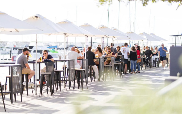 The Marina Hotel - Mindarie