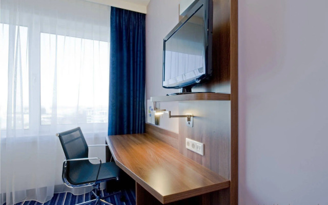 Holiday Inn Express Amsterdam - Sloterdijk Station by IHG