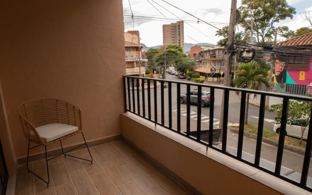 Hotel La Casona Laureles Medellin