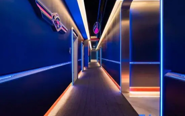 Weika Ultimate E-sports Cabin