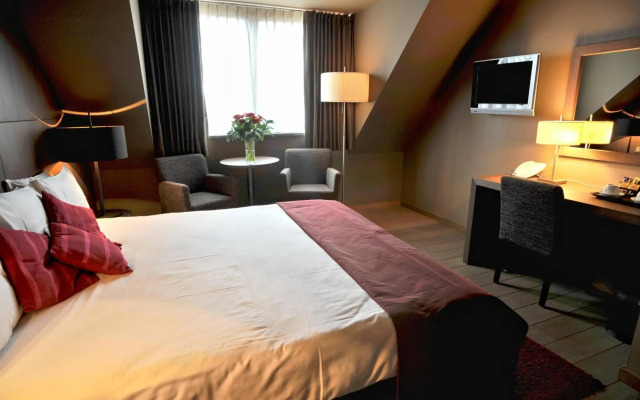 Flanders Hotel