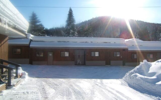 Rossland Motel