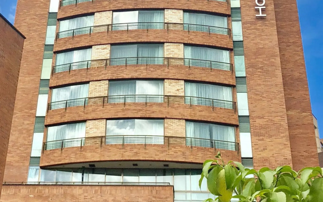 Leblón Suites Hotel
