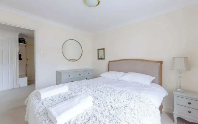 Unique Waterfront 2BD Flat - Rotherhithe
