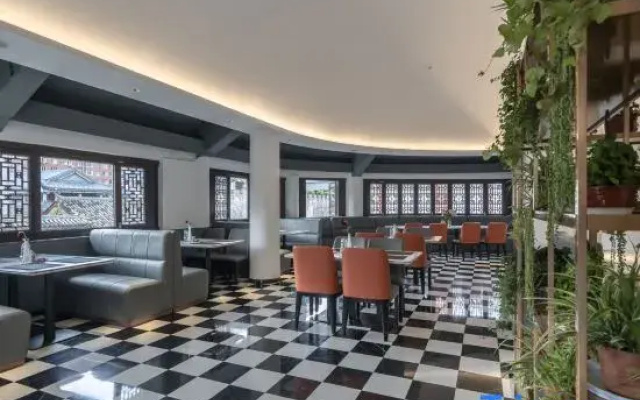 Jishang Hotel (Kunming Nanping Pedestrian Street Jinma Bijifang Branch)
