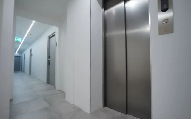 E11 Hotel - BTS Punnawithi