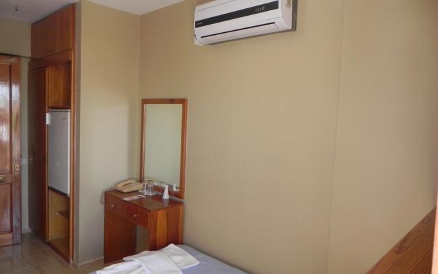 Akpinar Otel Cesme