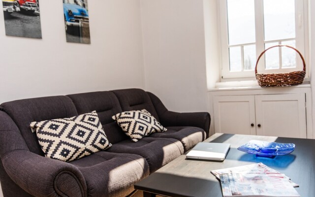 2Bdr Apartment With The Balcony View-Best Location
