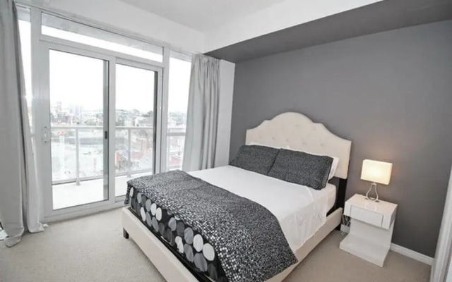 Toronto Suite Rentals - Fly Condo