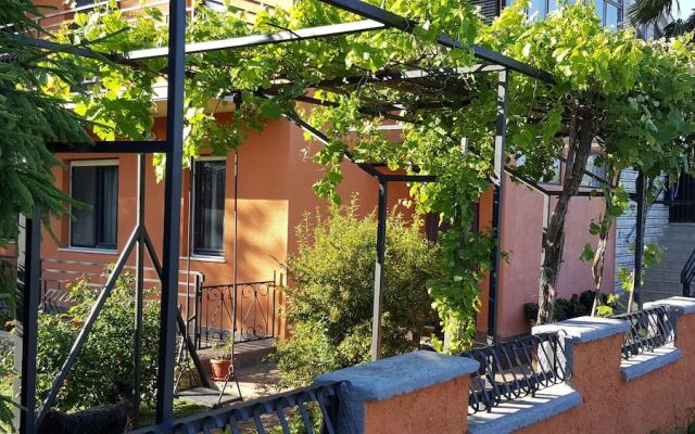 Riko & Mima Apartment