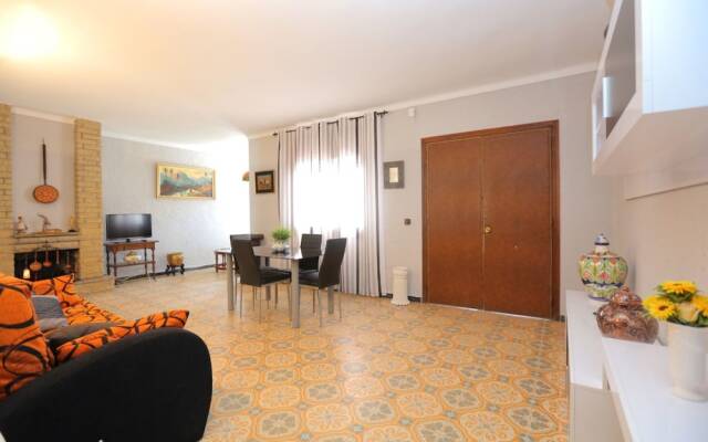 Villa Tranquila Para 8 Personas en Cambrils
