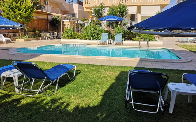 Nicolas Studios & Apartments