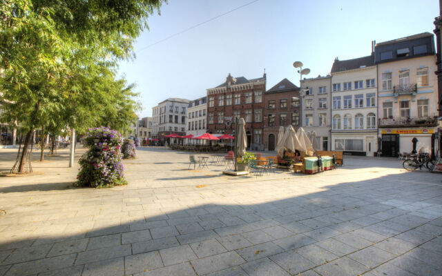 Antwerp For Two Bed & Breakfast