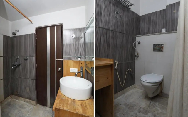 Hotel Centrum by OYO Rooms