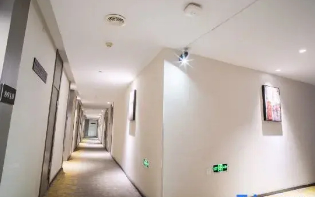 WanYoo Esports Hotel (South CBD Ningbo)