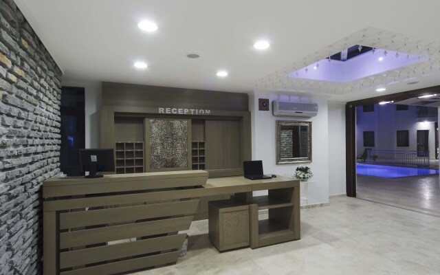Costa Asmin Hotel