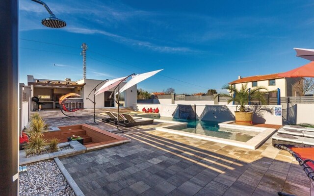 Awesome Home in Pula With Wifi and 4 Bedrooms