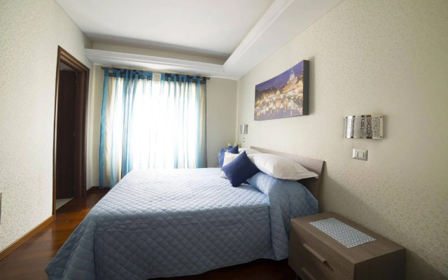 Di Fronte alla Cupola