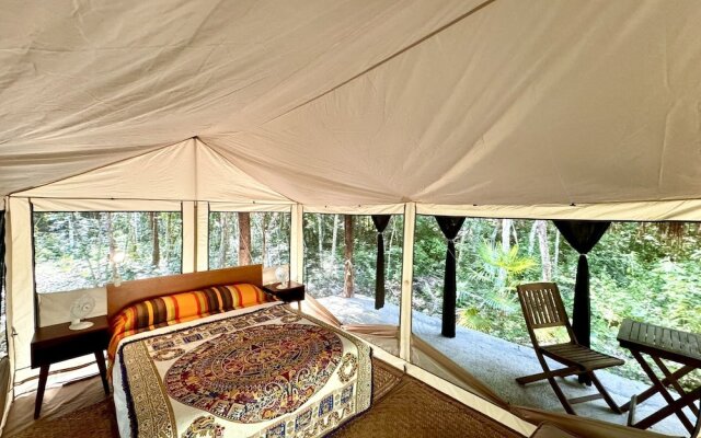 Glamping Bunga Lotus