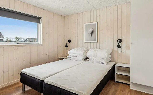 5 Star Holiday Home in Norre Nebel