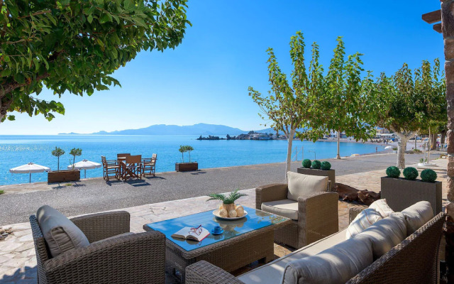 holiday home, Charaki