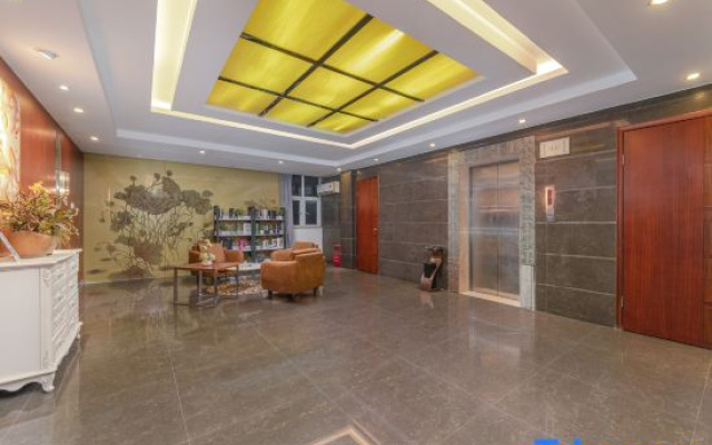 Shining Star Holiday Hotel