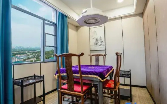 TukE China Light Residence Hotel