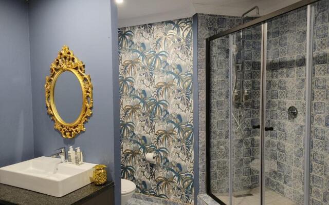 Grafiti Boutique Hotel