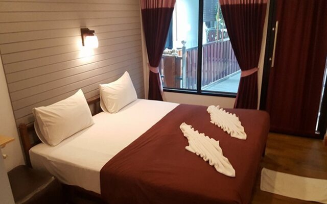 Sinsamut Koh Samed Hotel