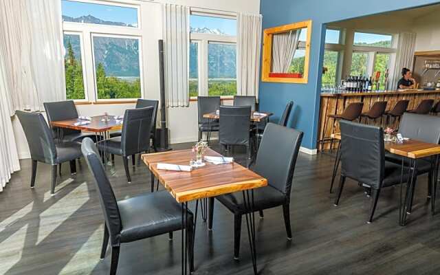 Alaska Glacier Lodge