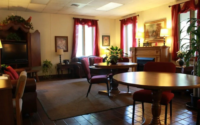 Long Leaf Lodge