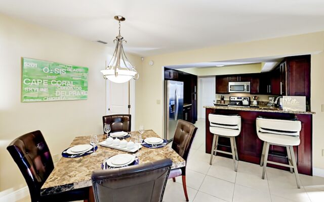 Tequila Canal - 3 Br Home