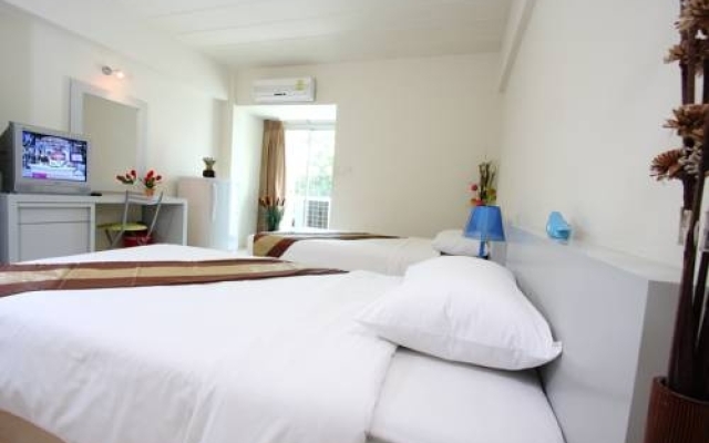 Dibuk Apartment