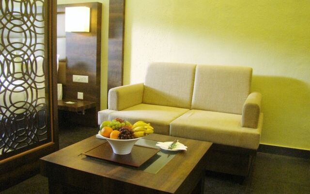 The Mountain Courtyard Thekady