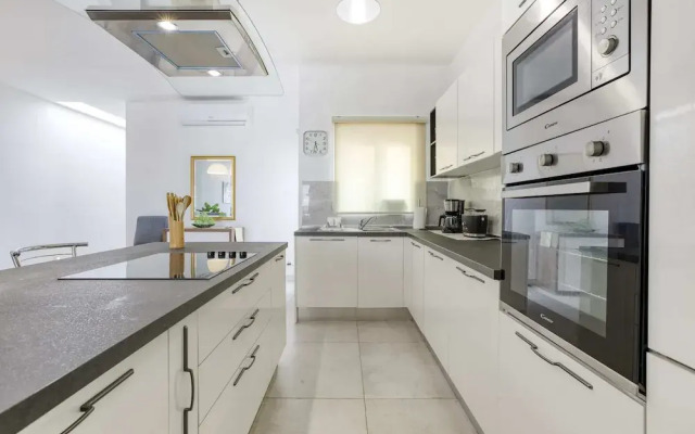 Gzira Penthouse