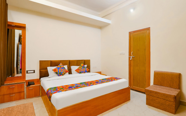 Fabexpress Royal Villas